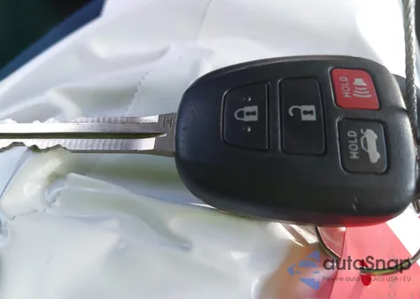 2017 Toyota Corolla Le z USA, uszkodzony, nr VIN 2T1BURHE6HC938734